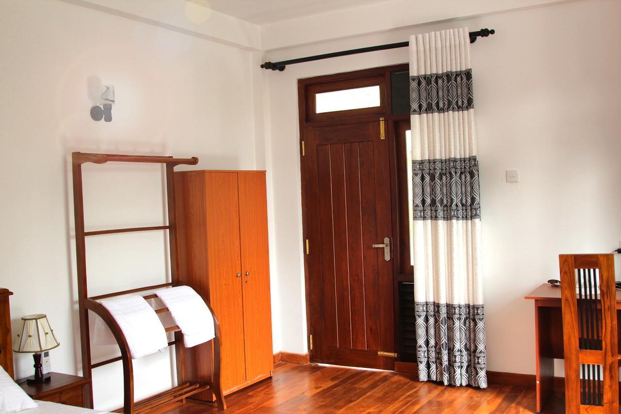 Himawari Beach Villa Matara Exterior photo